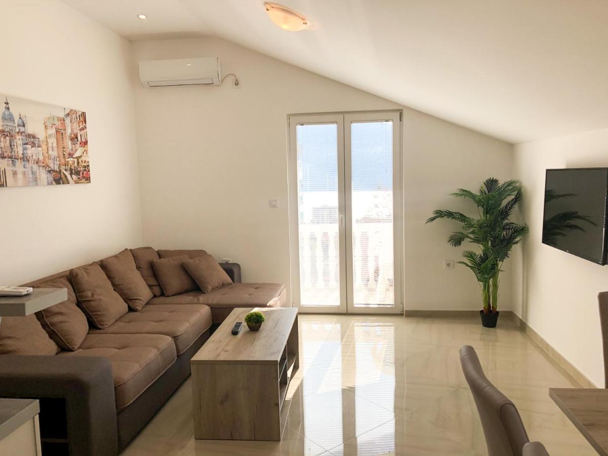 Apartmán Viktor Herceg Novi Exteriér fotografie