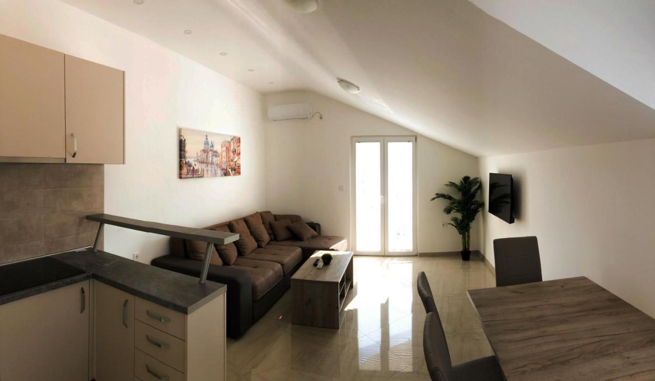 Apartmán Viktor Herceg Novi Exteriér fotografie