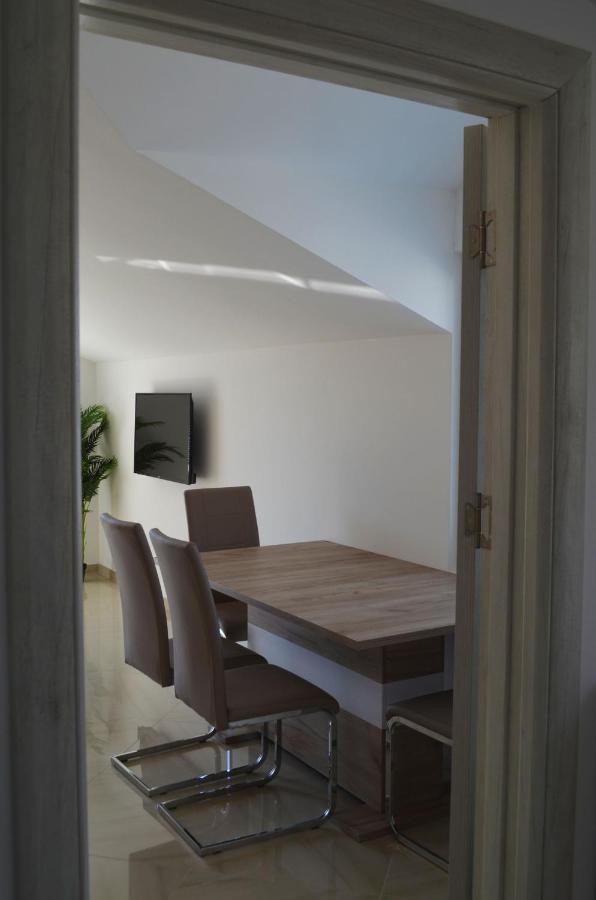 Apartmán Viktor Herceg Novi Exteriér fotografie