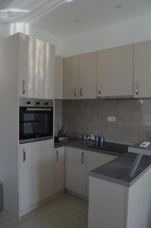 Apartmán Viktor Herceg Novi Exteriér fotografie