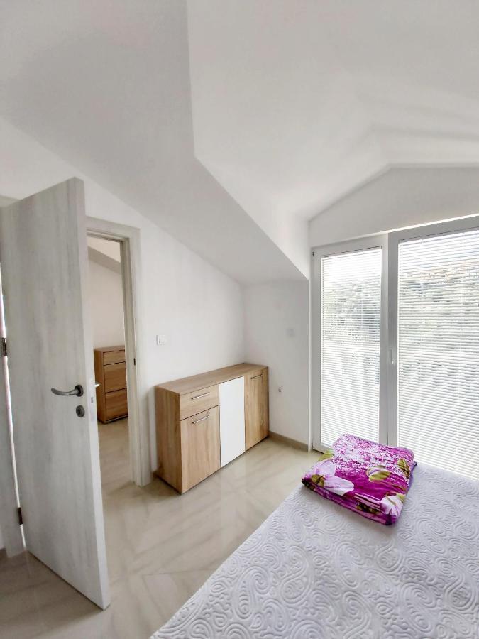 Apartmán Viktor Herceg Novi Exteriér fotografie