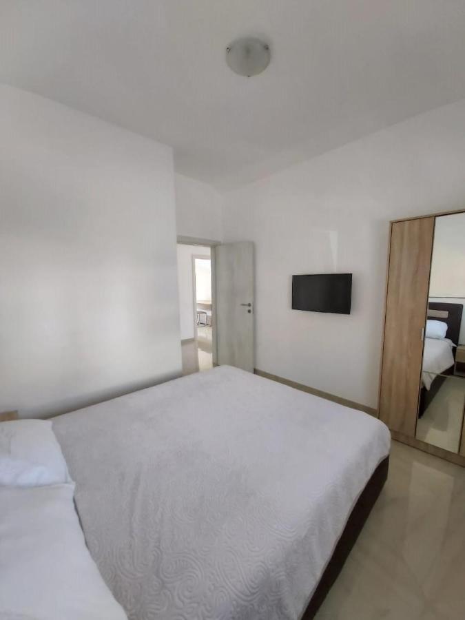Apartmán Viktor Herceg Novi Exteriér fotografie